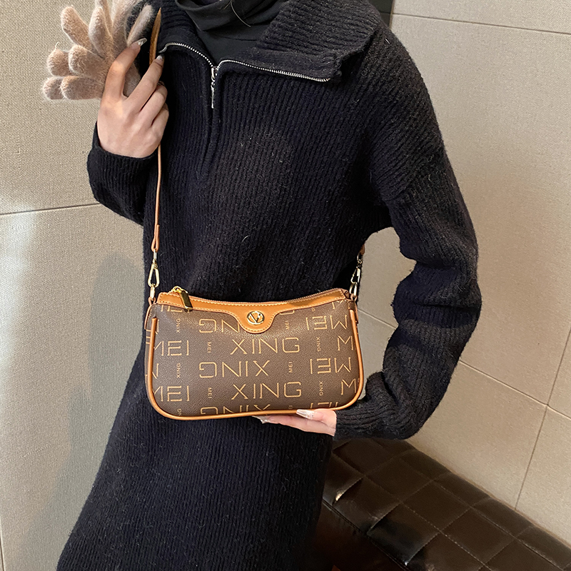 Women's Pu Leather Printing Vintage Style Square Zipper Shoulder Bag Square Bag Underarm Bag display picture 16