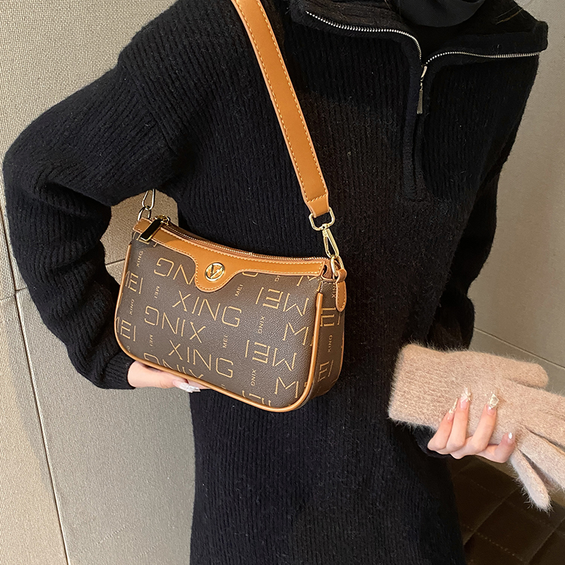 Women's Pu Leather Printing Vintage Style Square Zipper Shoulder Bag Square Bag Underarm Bag display picture 22