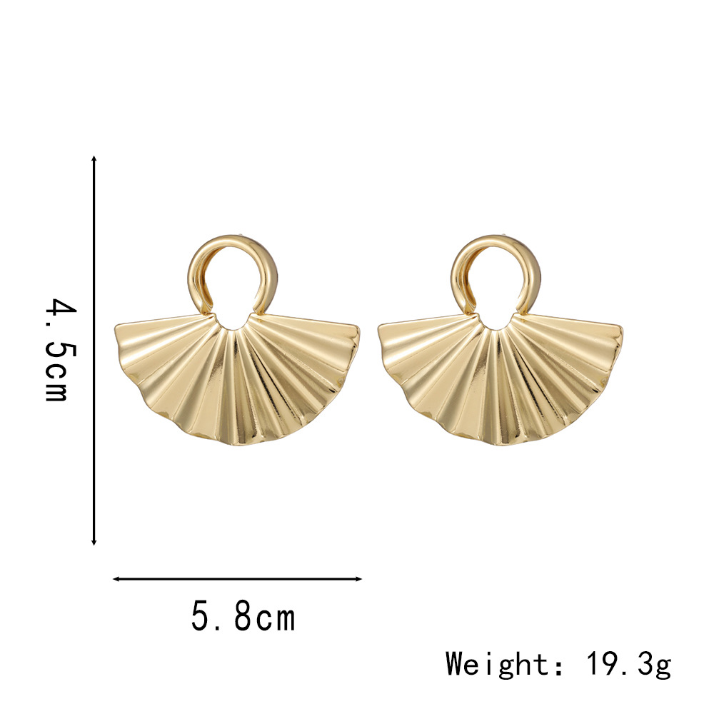 1 Pair Simple Style Commute Solid Color Plating Metal Gold Plated Ear Studs display picture 1