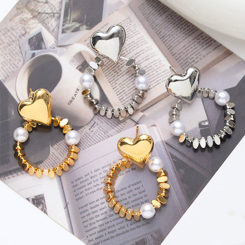 1 Pair Elegant Classic Style Streetwear Geometric Heart Shape Copper Drop Earrings display picture 2