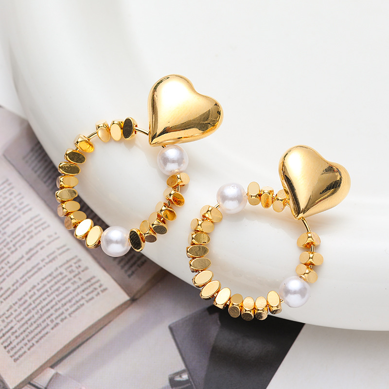 1 Pair Elegant Classic Style Streetwear Geometric Heart Shape Copper Drop Earrings display picture 5