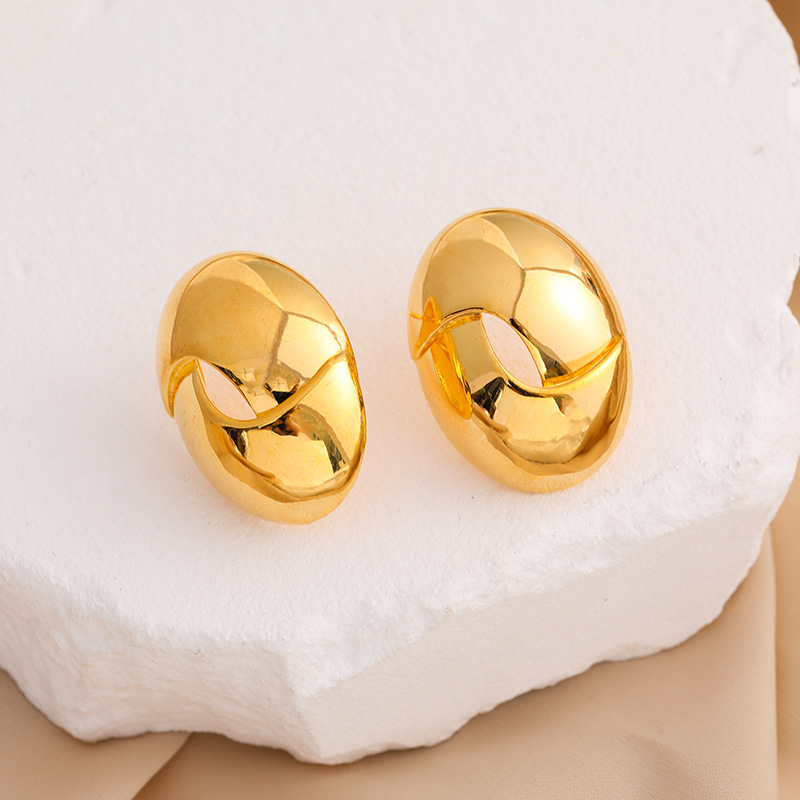 1 Pair Retro Lady Geometric Plating Copper Ear Studs display picture 1