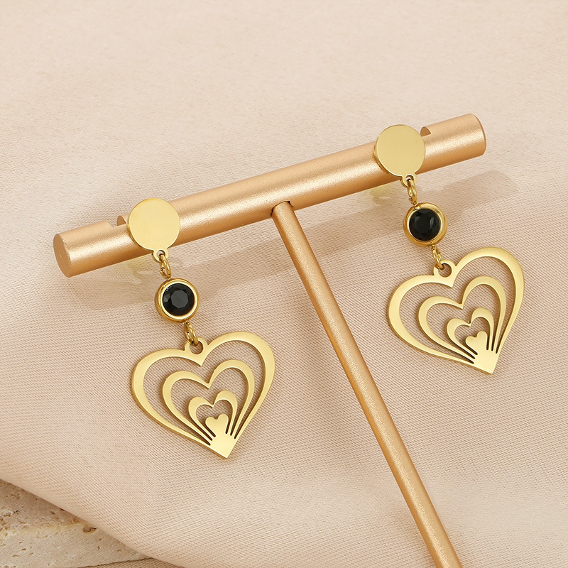 1 Pair Elegant Lady Heart Shape Plating Stainless Steel Drop Earrings display picture 13