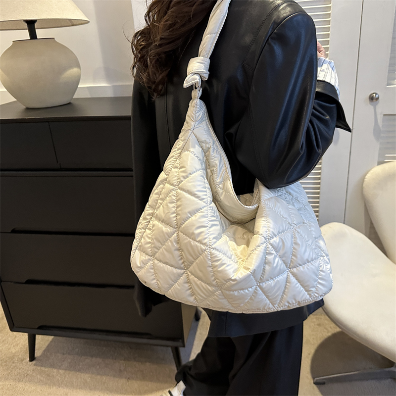 Women's Cotton Solid Color Classic Style Square Zipper Shoulder Bag display picture 2