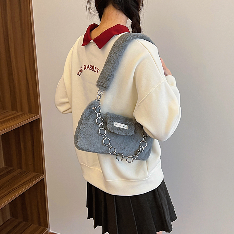 Women's Plush Solid Color Cute Square Zipper Shoulder Bag Crossbody Bag display picture 1