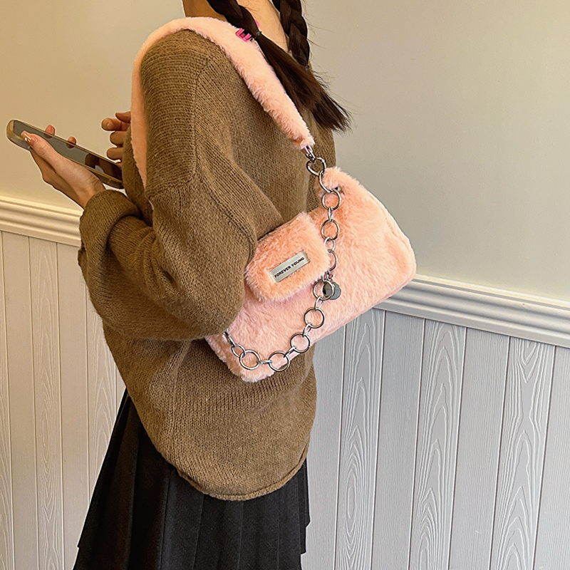 Women's Plush Solid Color Cute Square Zipper Shoulder Bag Crossbody Bag display picture 5