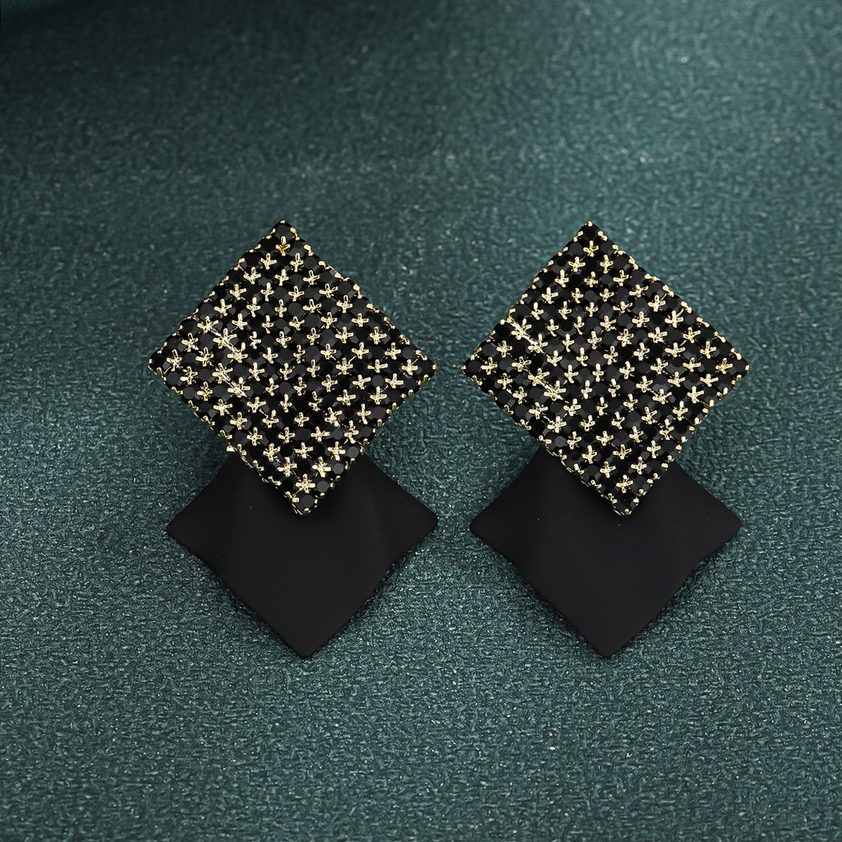 1 Pair Simple Style Cool Style Geometric Inlay Copper Zircon Ear Studs display picture 5