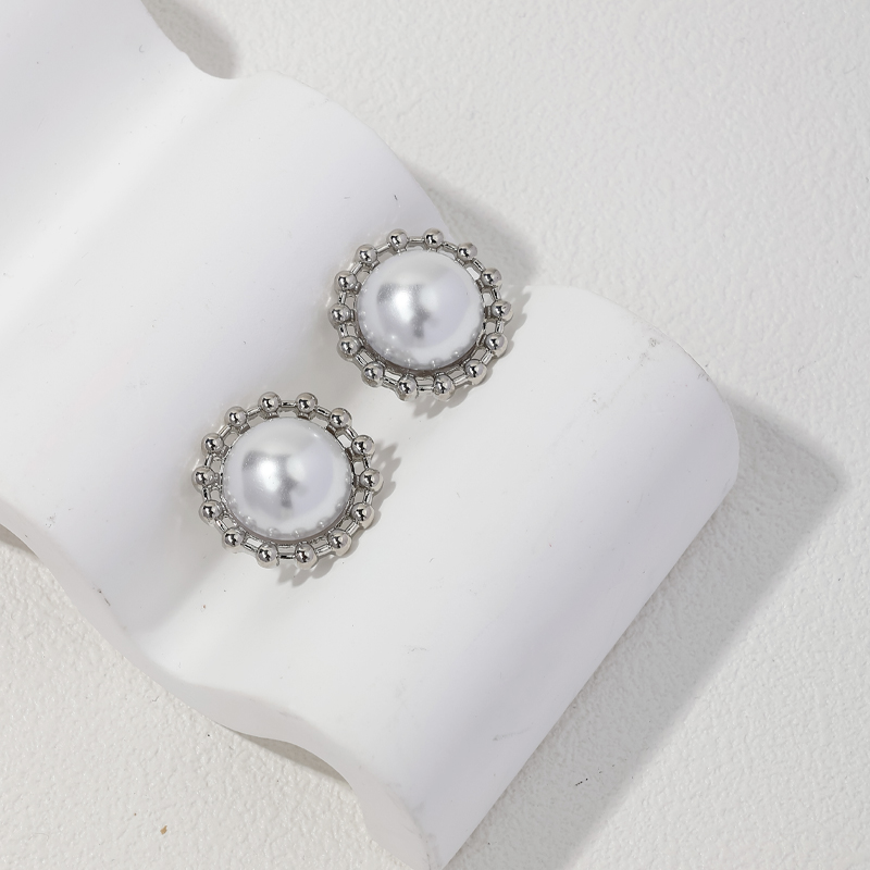 1 Pièce Princesse Classique Mignon Rond Placage Incruster Alliage Perles Artificielles Boucles D'oreilles display picture 9