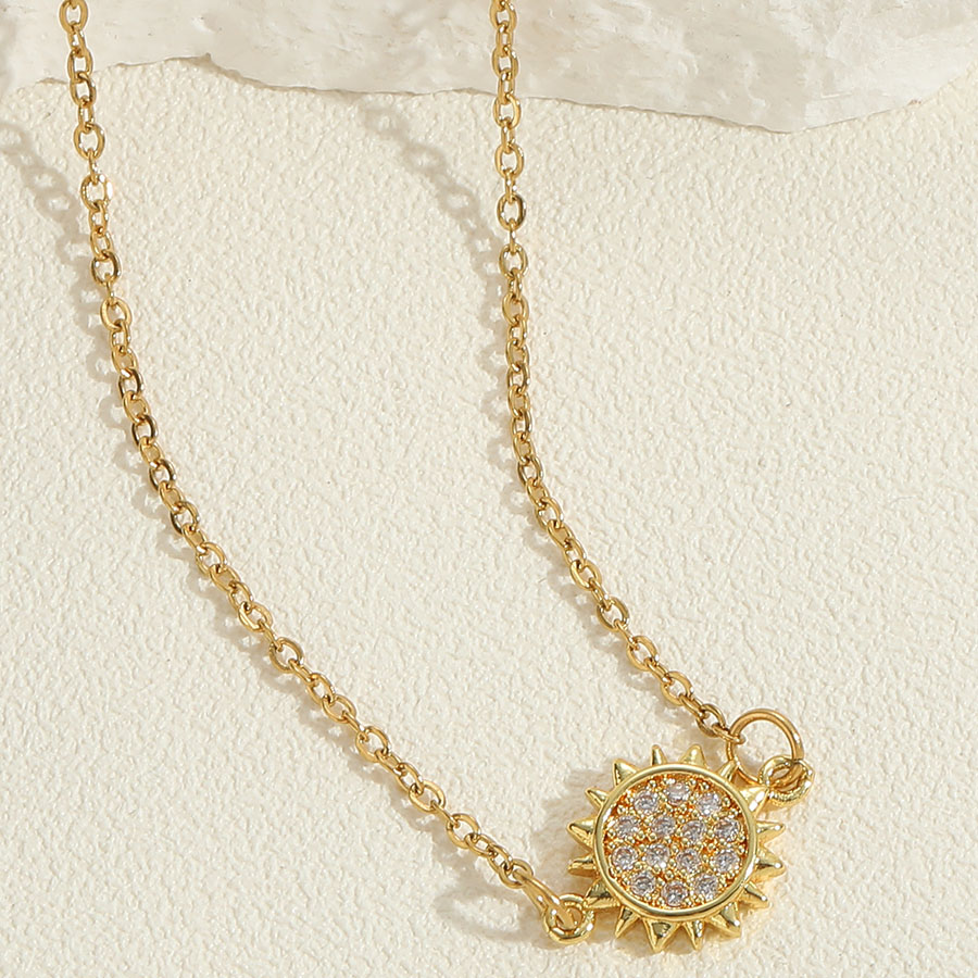 Simple Style Sun Moon Crown Copper 14k Gold Plated Zircon Pendant Necklace In Bulk display picture 7