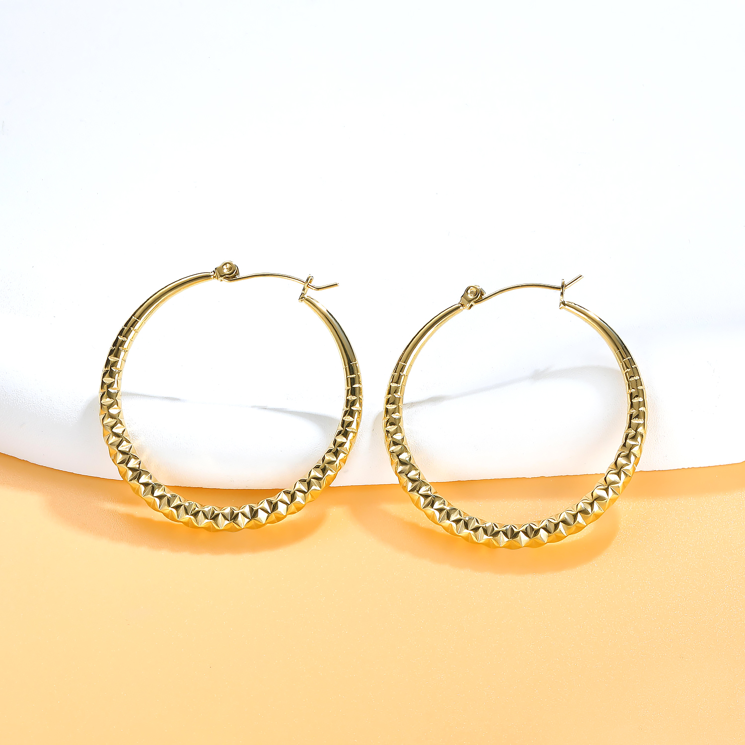 1 Pair Simple Style Waves Plating 304 Stainless Steel 18K Gold Plated Hoop Earrings display picture 5