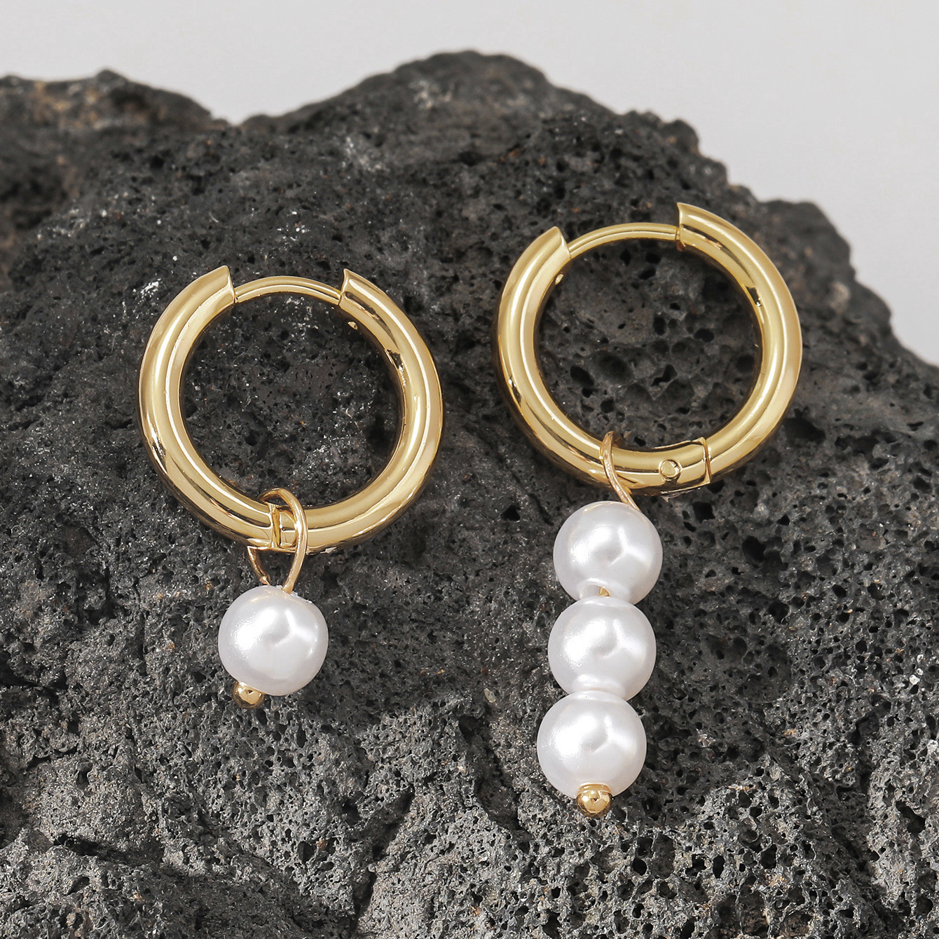 1 Pair Vintage Style Circle Plating Stainless Steel Imitation Pearl Gold Plated Hoop Earrings display picture 2