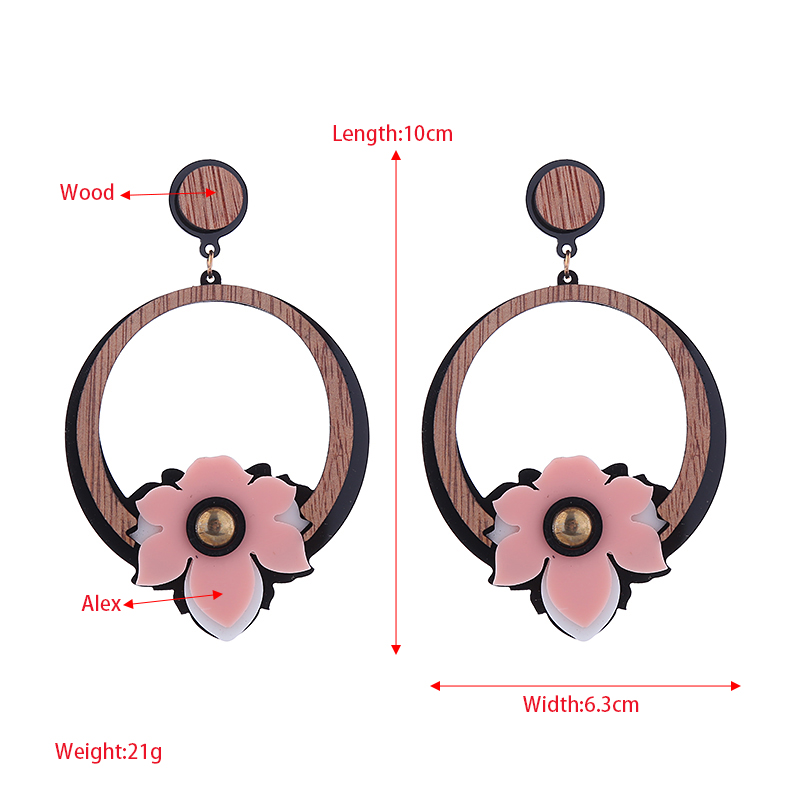 1 Pair Elegant Vacation Flower Hollow Out Wood Resin Drop Earrings display picture 1