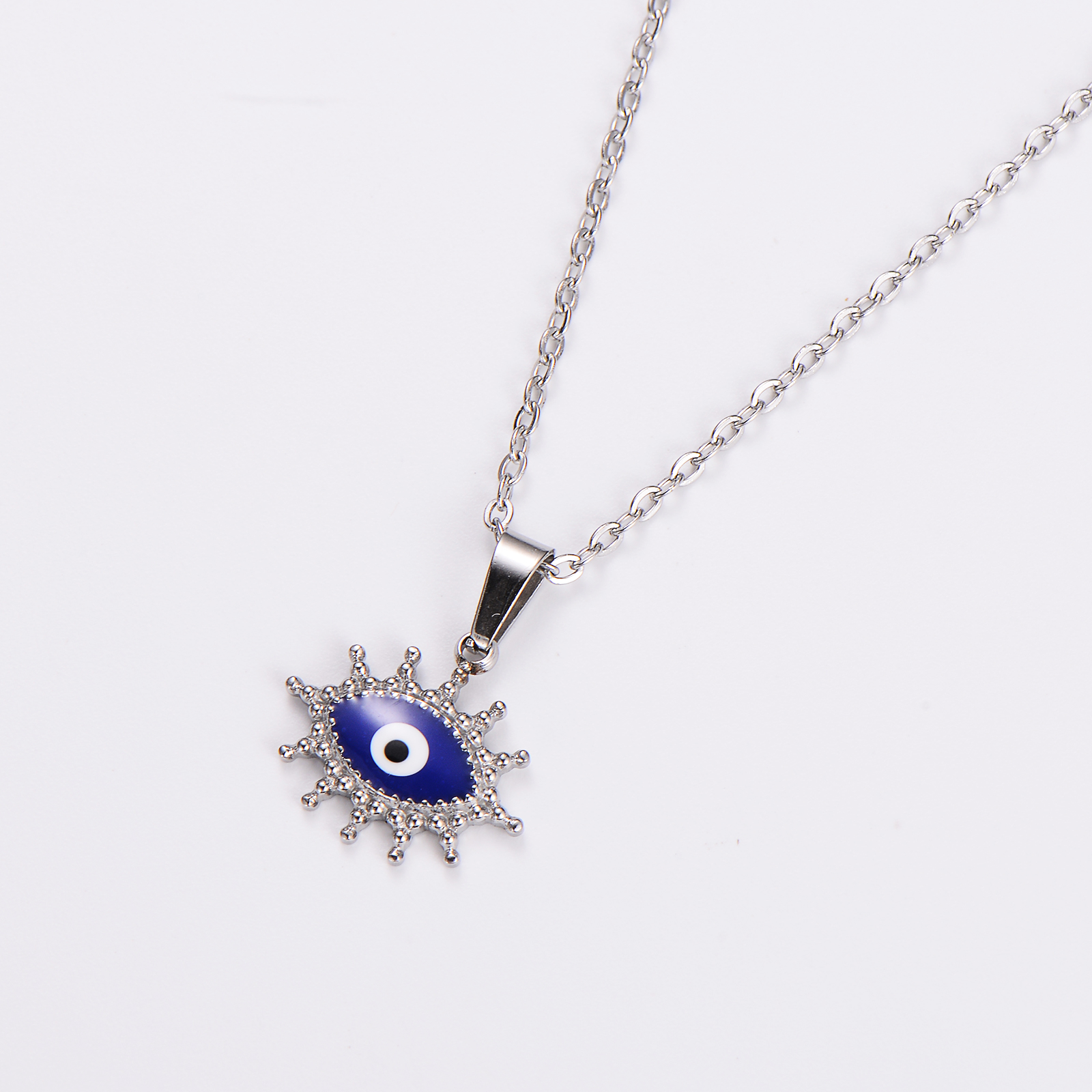 304 Stainless Steel Elegant Streetwear Plating Devil's Eye Pendant Necklace display picture 13