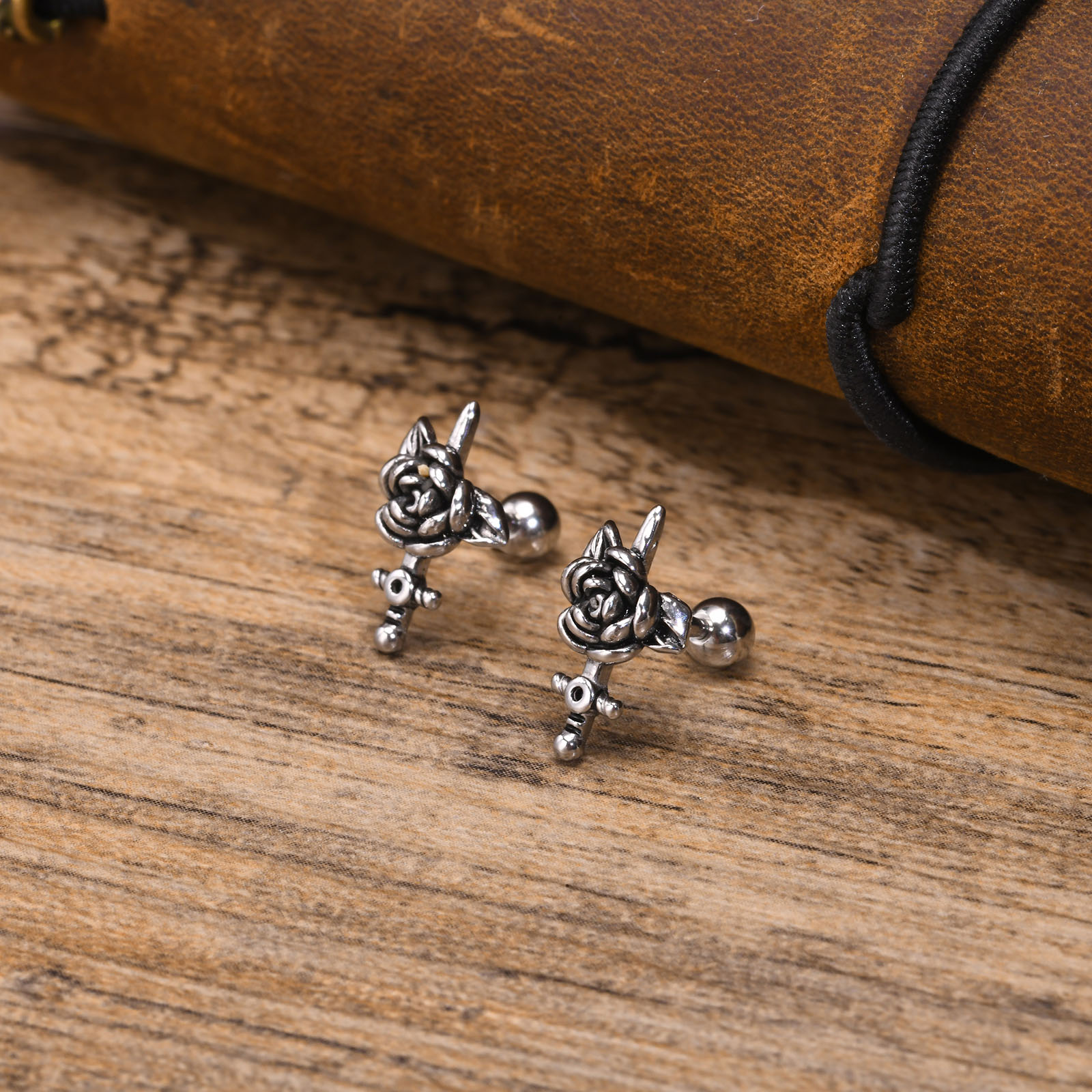 1 Piece Vintage Style Animal Enamel Plating Inlay 304 Stainless Steel Zircon Ear Studs display picture 1
