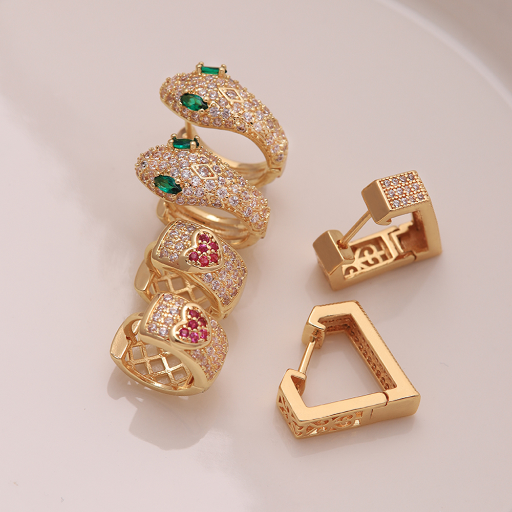 1 Paire Style Ig Style Simple Forme De Cœur Serpent Placage Incruster Le Cuivre Zircon Plaqué Or 18k Boucles D'oreilles Cerceau display picture 1