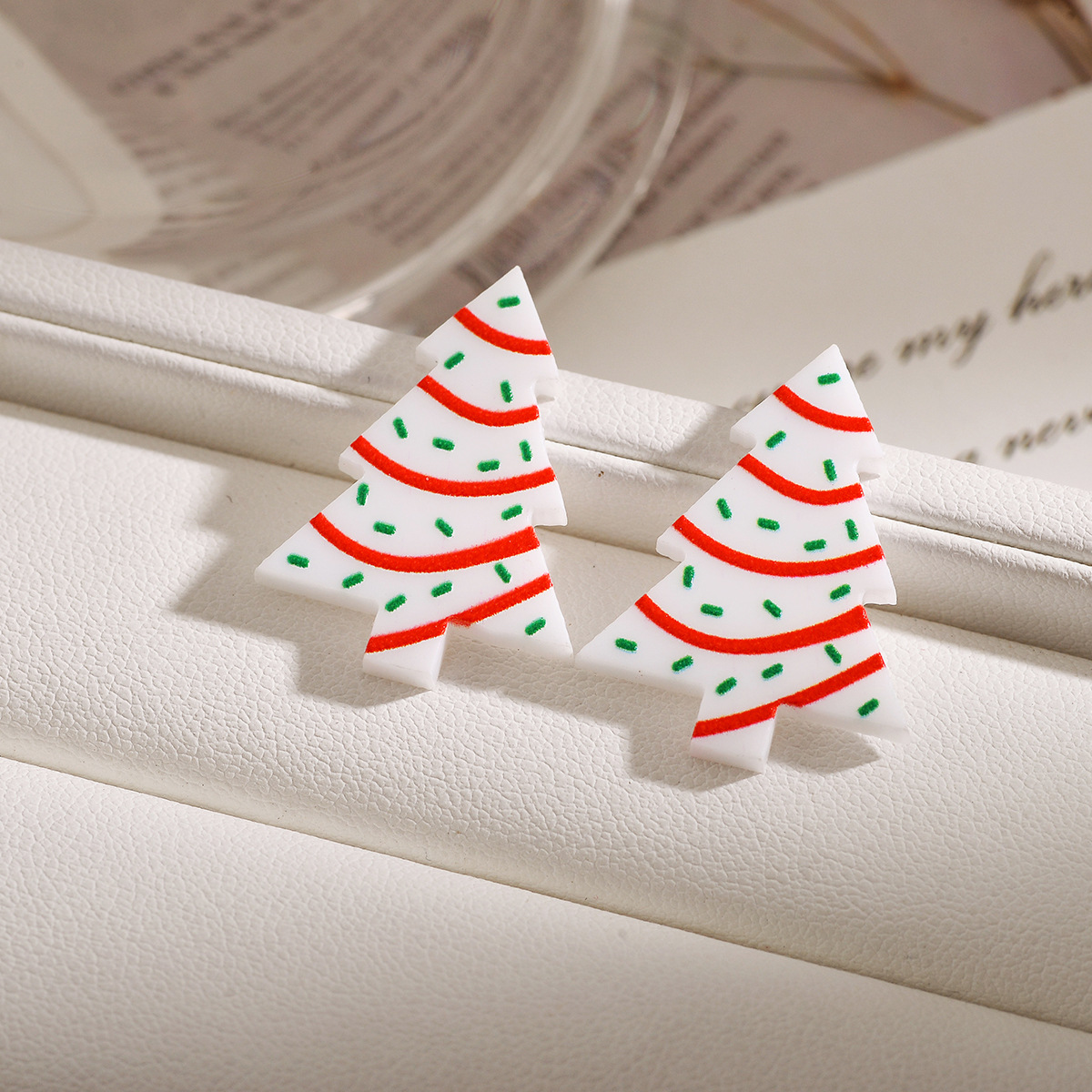 1 Pair Simple Style Geometric Christmas Tree Plating Arylic Drop Earrings display picture 4
