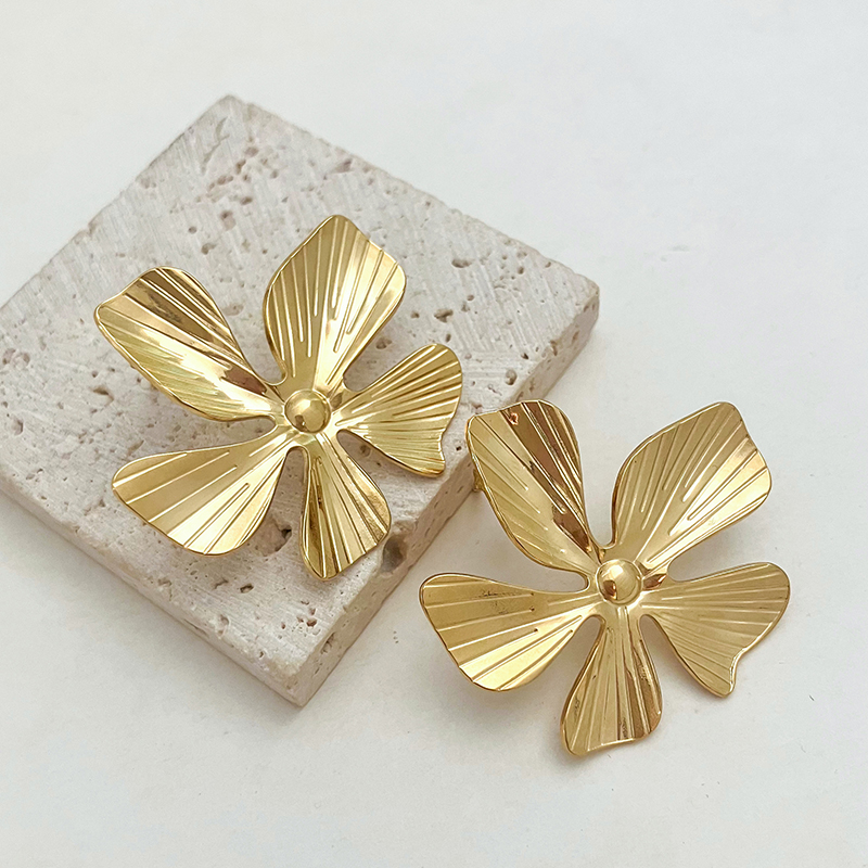 1 Pair Elegant Romantic Sweet Flower Plating 304 Stainless Steel 14K Gold Plated Ear Studs display picture 2