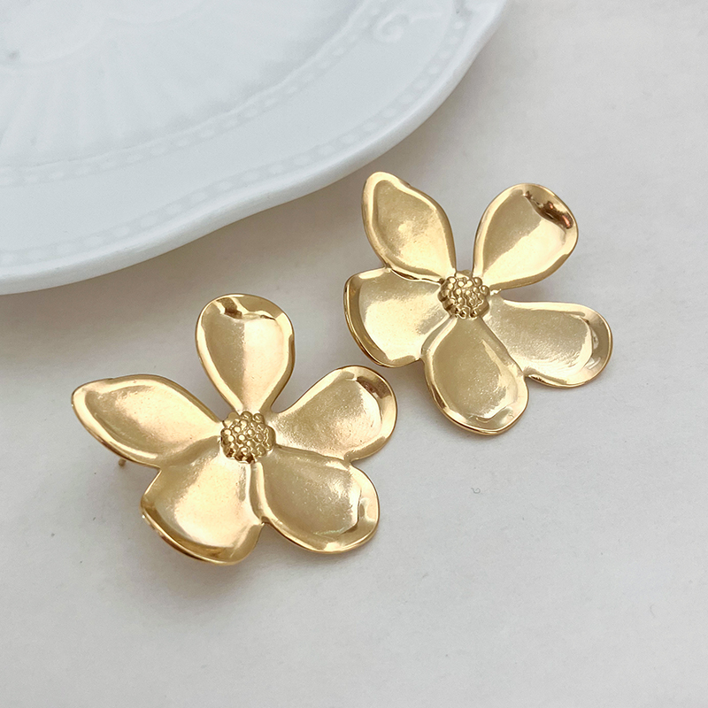 1 Pair Elegant Romantic Sweet Flower Plating 304 Stainless Steel 14K Gold Plated Ear Studs display picture 4