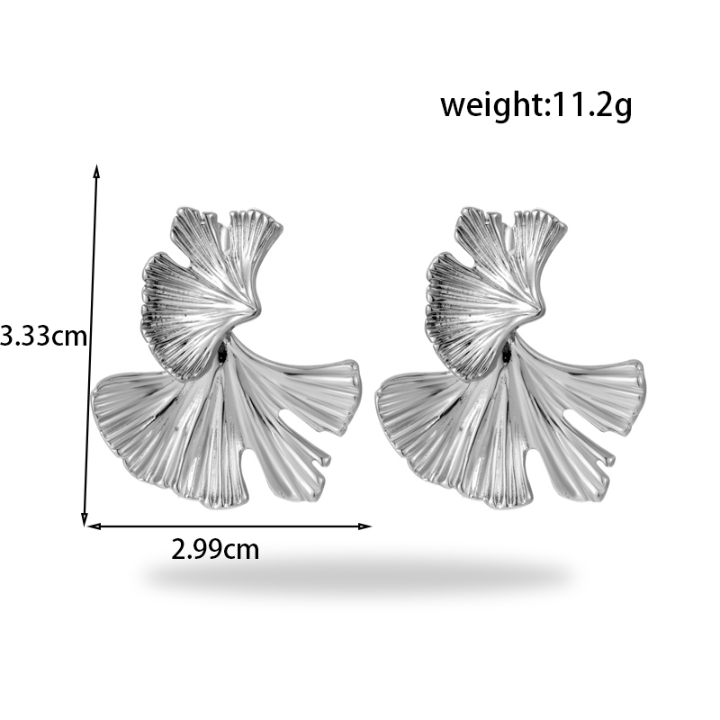1 Pair Simple Style Flower Ginkgo Leaf Fish Tail Plating Stainless Steel 18k Gold Plated Drop Earrings display picture 3
