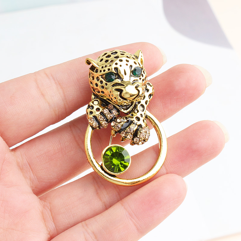 Casual Cute Animal Alloy Inlay Zircon Unisex Brooches display picture 2