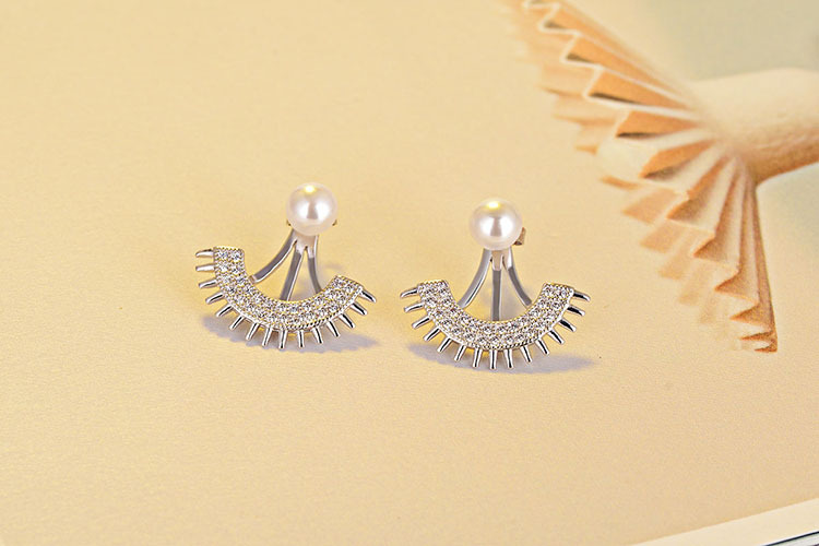 1 Pair Lady Geometric Plating Inlay Copper Pearl Zircon White Gold Plated Drop Earrings display picture 3