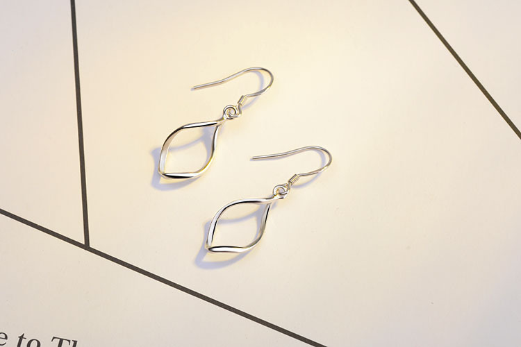 1 Paire Style Simple Géométrique Placage Le Cuivre Or Blanc Plaqué Boucles D'oreilles display picture 3