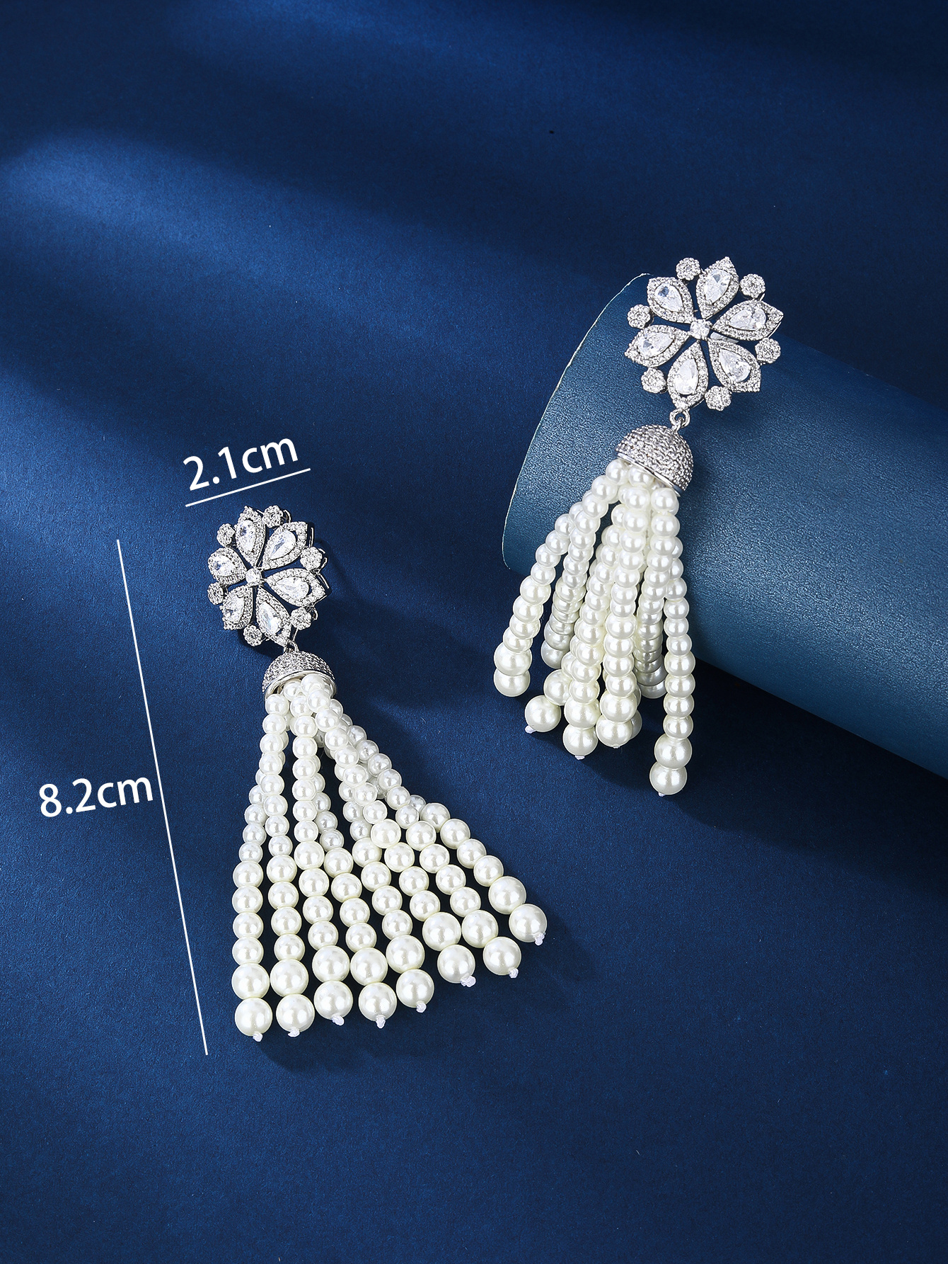 1 Pair Glam Luxurious Tassel Flower Beaded Inlay Copper Zircon White Gold Plated Drop Earrings display picture 4