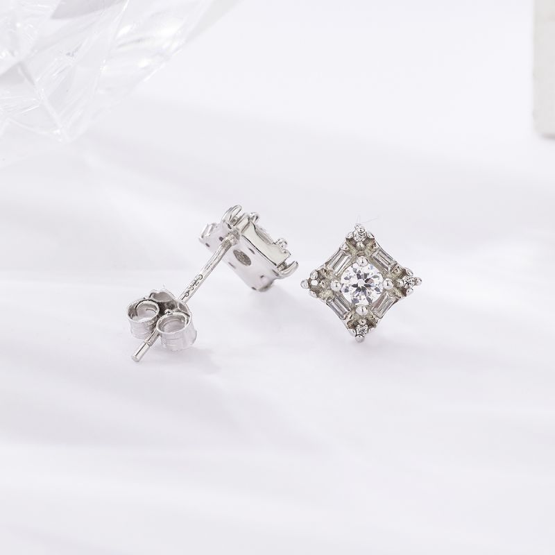 1 Pair Simple Style Shiny Round Polygon Square Plating Inlay Sterling Silver Zircon White Gold Plated Ear Studs display picture 1
