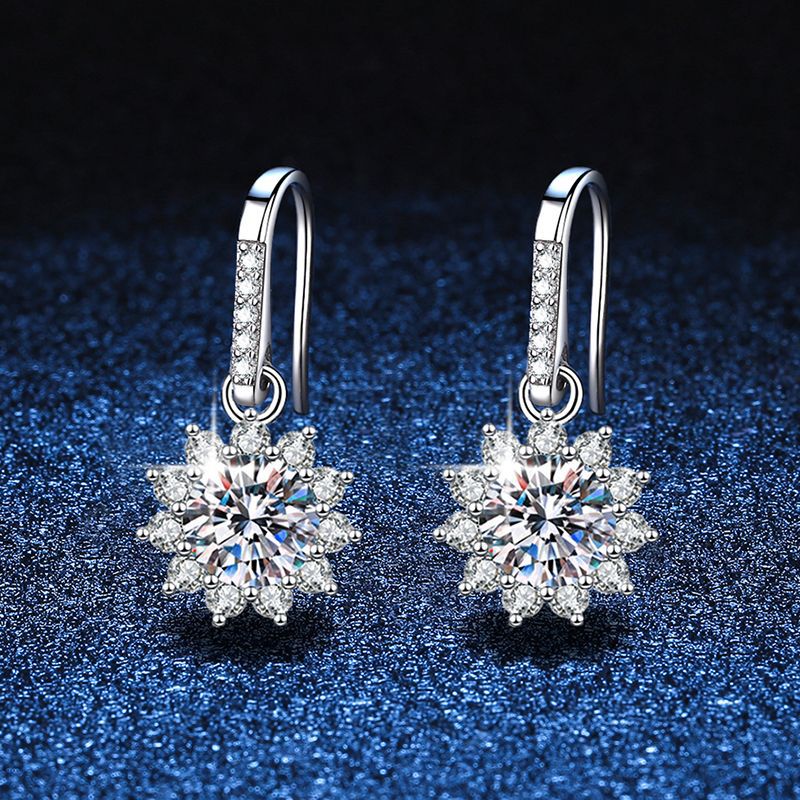 1 Pair Elegant Business Luxurious Snowflake Plating Inlay Sterling Silver Zircon White Gold Plated Drop Earrings Ear Hook display picture 1