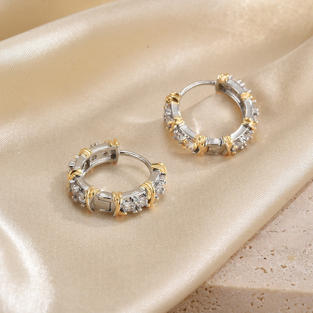 1 Pair Classic Style Circle Plating Inlay Copper Zircon 18k Gold Plated Earrings display picture 6