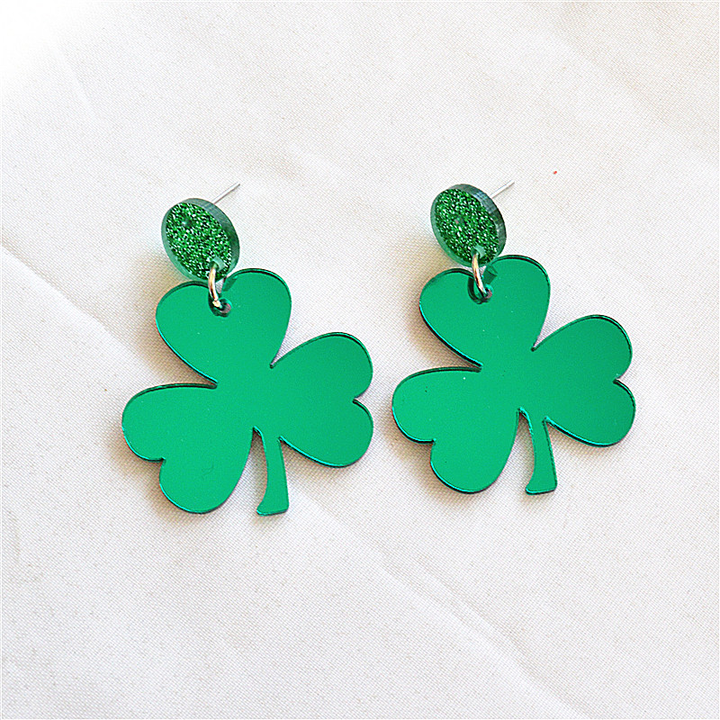 1 Pair Casual Simple Style Shamrock Four Leaf Clover Printing Stoving Varnish Carving Arylic Metal Drop Earrings display picture 3