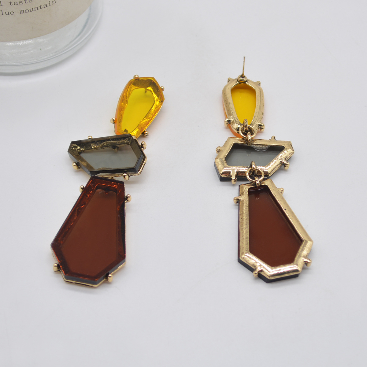 1 Pair Exaggerated Geometric Plating Alloy Resin Drop Earrings display picture 5
