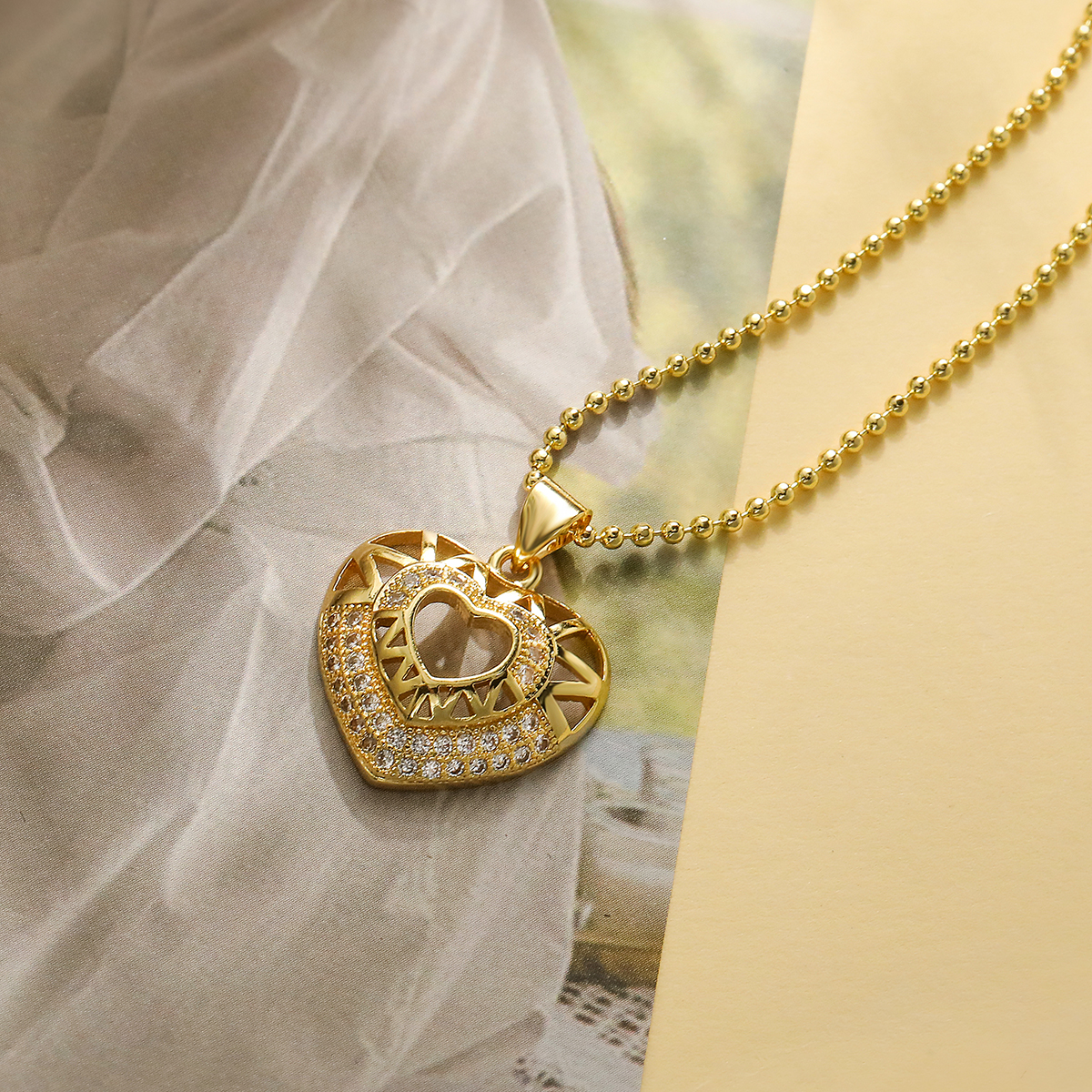 Einfacher Stil Geometrisch Herzform Kupfer 18 Karat Vergoldet Zirkon Halskette Mit Anhänger In Masse display picture 7