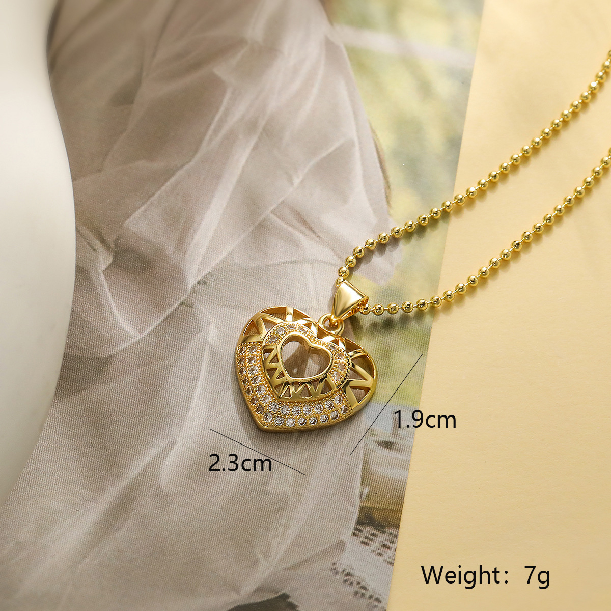 Einfacher Stil Geometrisch Herzform Kupfer 18 Karat Vergoldet Zirkon Halskette Mit Anhänger In Masse display picture 3