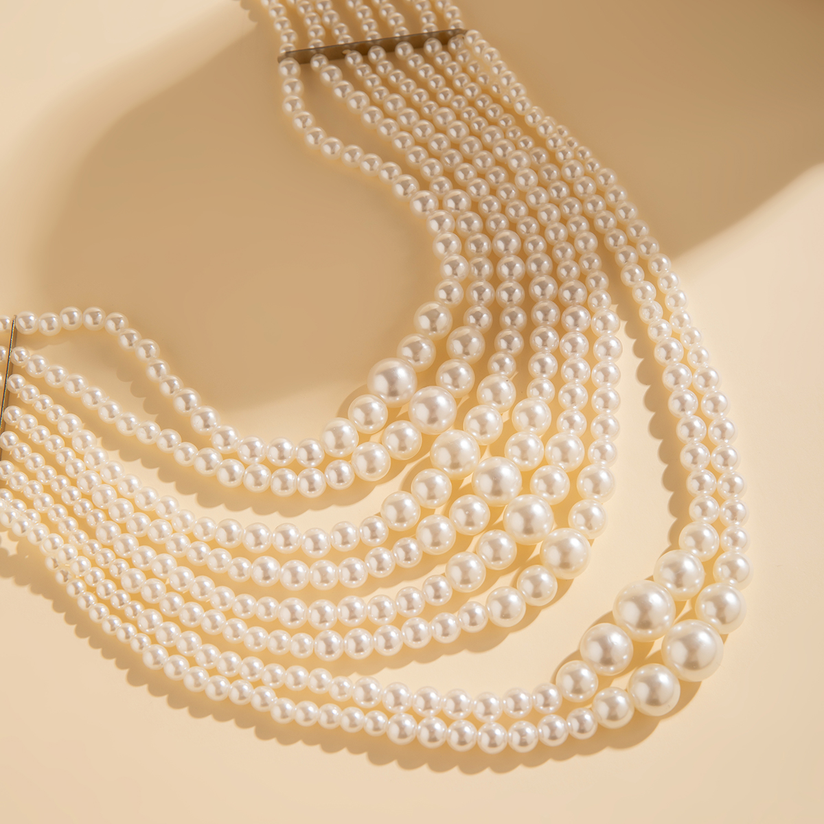 Elegant Retro Irregular Geometric Imitation Pearl Wholesale Layered Necklaces display picture 5