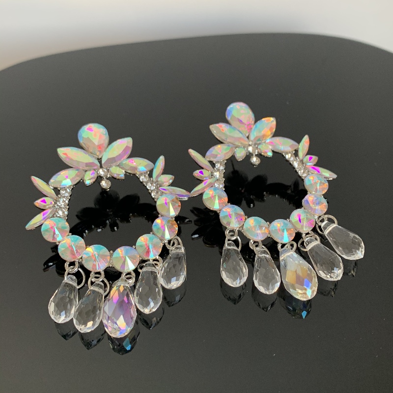 1 Pair Ig Style Retro Luxurious Round Water Droplets Tassel Plating Inlay Arylic Alloy Rhinestones Silver Plated Drop Earrings display picture 10
