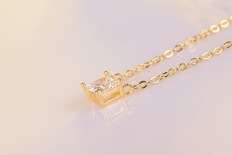 Einfacher Stil Quadrat Kupfer Überzug Inlay Zirkon 24 Karat Vergoldet Halskette Mit Anhänger display picture 1