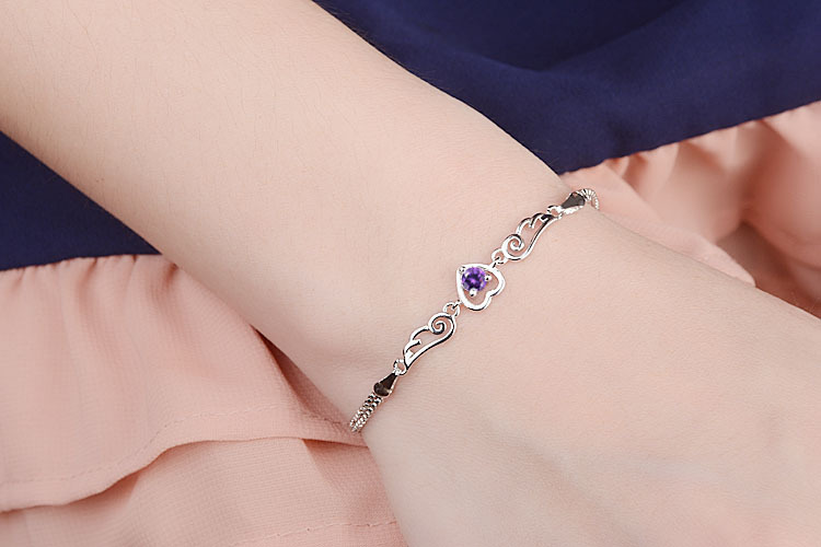 Elegant Luxurious Heart Shape Copper Inlay Zircon White Gold Plated Bracelets display picture 6