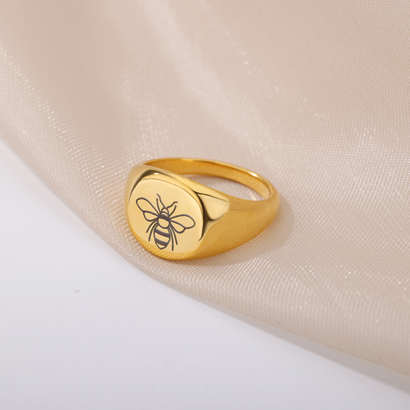 Vintage Style Pastoral Simple Style Star Bee Butterfly Stainless Steel Plating 18k Gold Plated Rings display picture 11