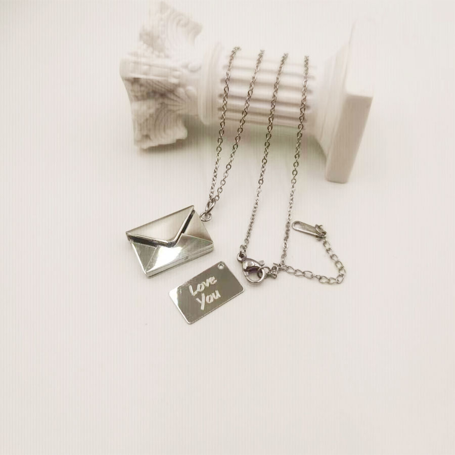 Simple Style Envelope Stainless Steel Pendant Necklace display picture 5