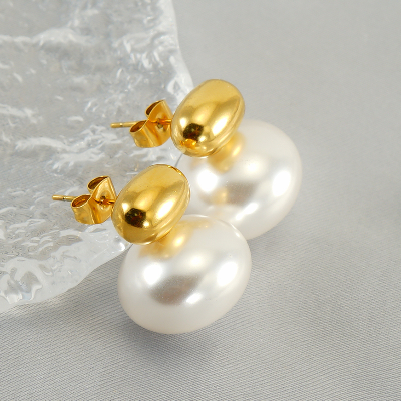 1 Piece Cute Queen Bridal Solid Color Plating Inlay 304 Stainless Steel Pearl 18K Gold Plated Ear Studs display picture 6