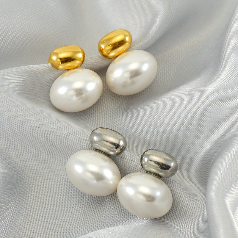 1 Piece Cute Queen Bridal Solid Color Plating Inlay 304 Stainless Steel Pearl 18K Gold Plated Ear Studs display picture 8