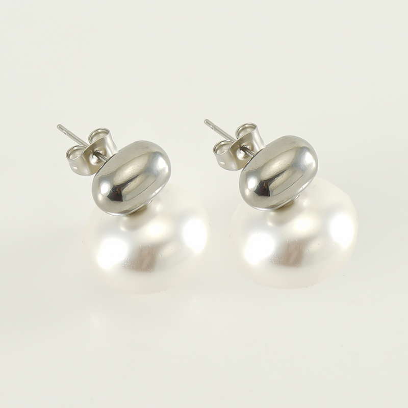 1 Piece Cute Queen Bridal Solid Color Plating Inlay 304 Stainless Steel Pearl 18K Gold Plated Ear Studs display picture 12