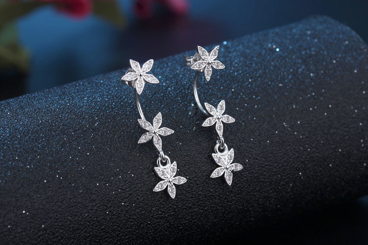 1 Pair Simple Style Classic Style Star Inlay Copper Zircon Ear Studs display picture 3