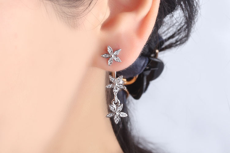 1 Pair Simple Style Classic Style Star Inlay Copper Zircon Ear Studs display picture 8
