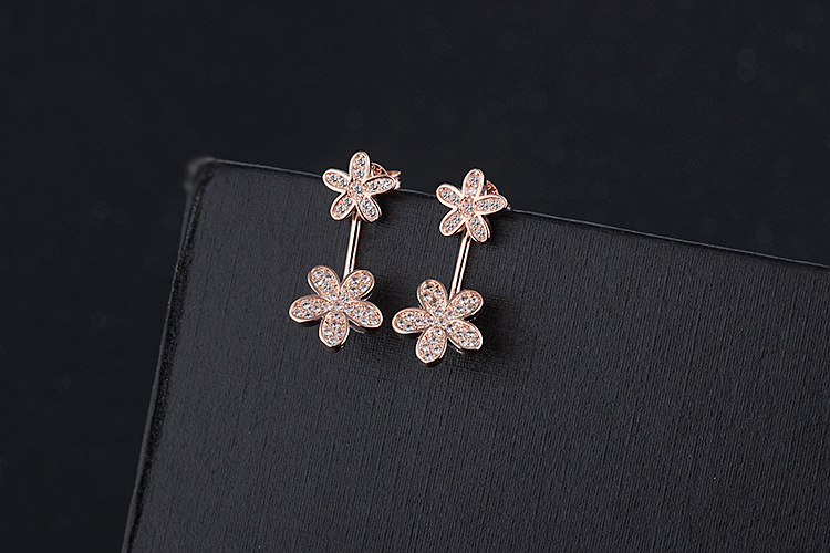 1 Paire Sucré Brillant Fleur Incruster Le Cuivre Zircon Boucles D'Oreilles display picture 4