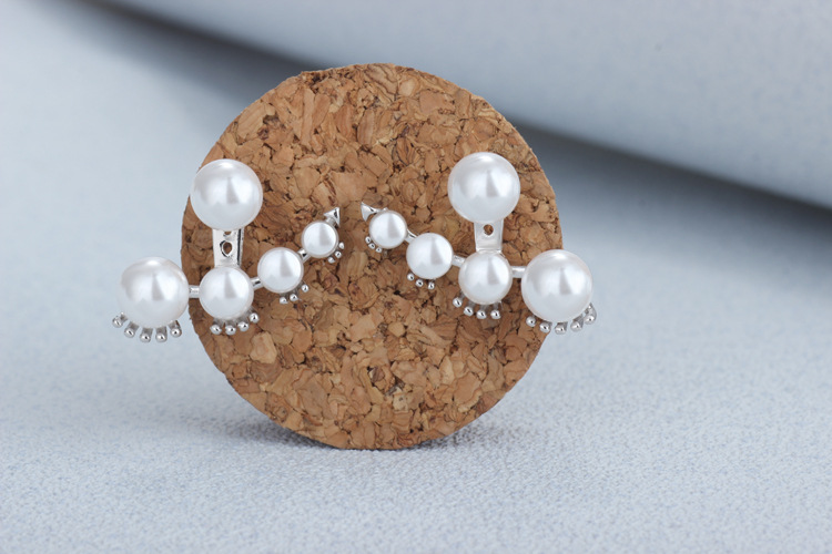 1 Pair Simple Style Classic Style Solid Color Inlay Copper Pearl Ear Studs display picture 6