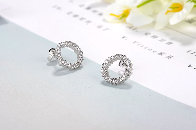 1 Pair Simple Style Circle Plating Hollow Out Inlay Copper Zircon White Gold Plated Ear Studs display picture 7