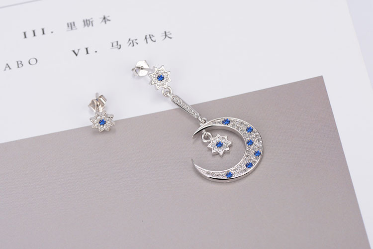 1 Pair Lady Star Moon Asymmetrical Inlay Copper Zircon Drop Earrings display picture 3