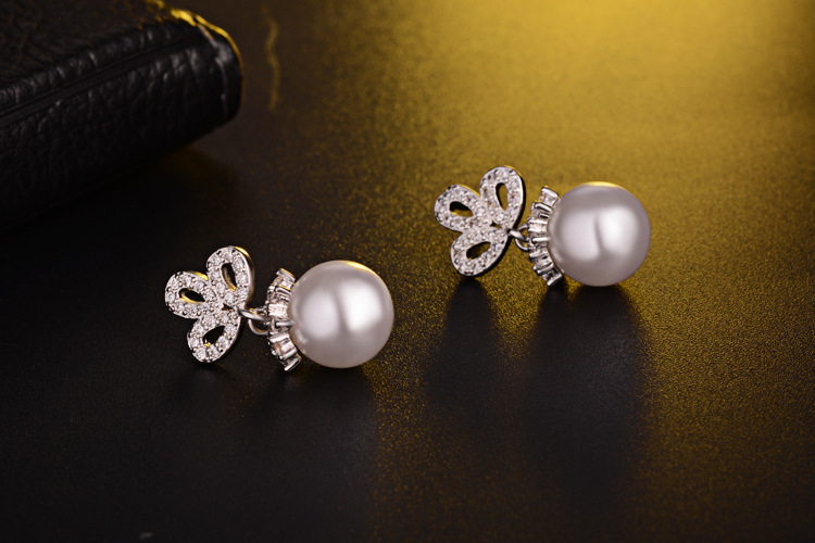 1 Paire De Base Style Moderne Style Classique Géométrique Incruster Le Cuivre Perle D'Imitation Zircon Boucles D'oreilles display picture 6